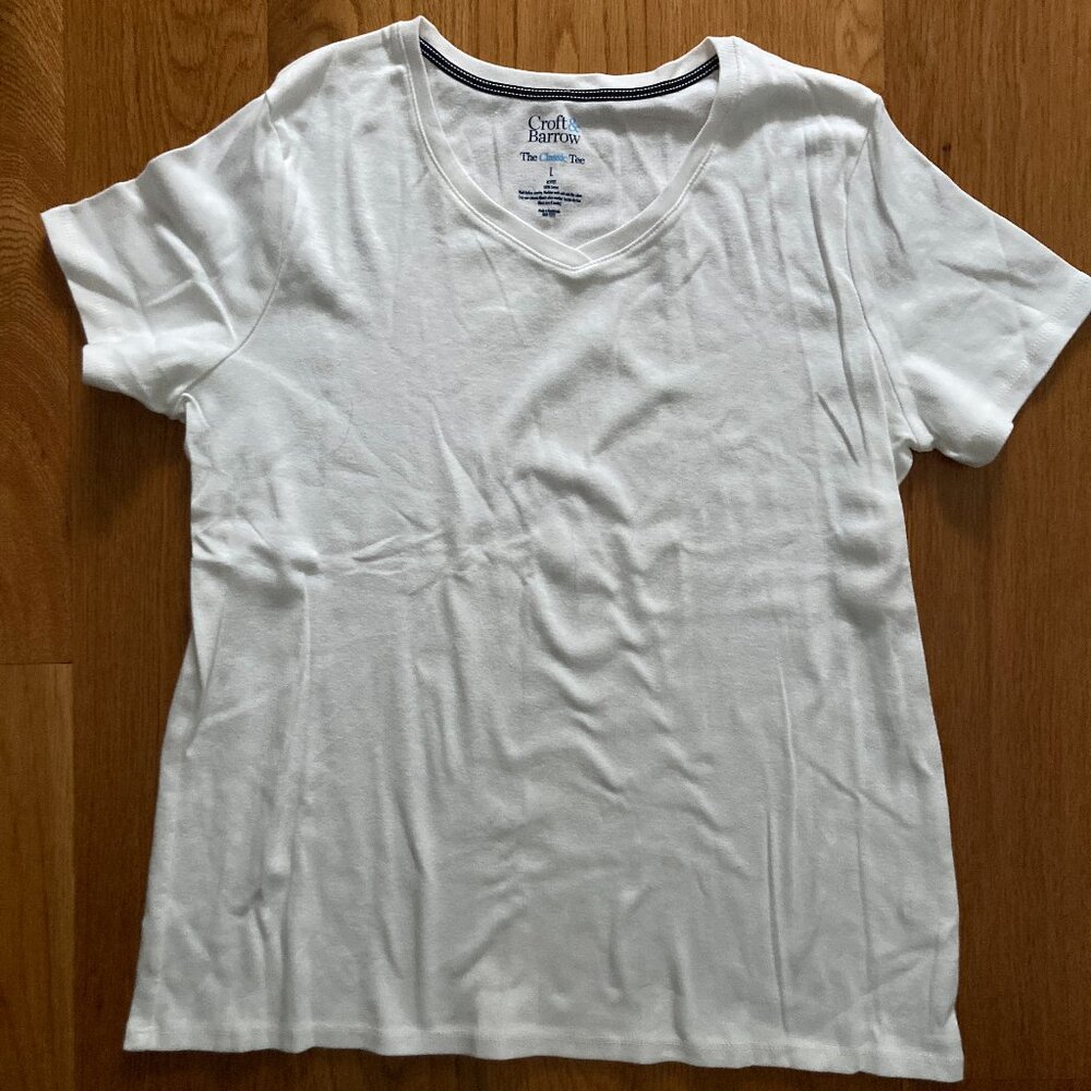 Croft & Barrow - Short Sleeve V-Neck T-Shirt